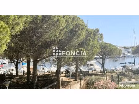 studio cabine avec cellier et terrasse de 9 m2 vue port