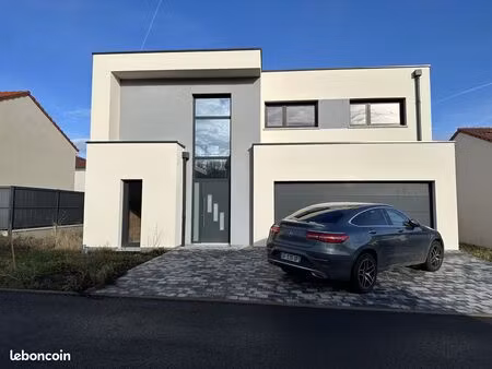 maison 5 pièces 149 m²
