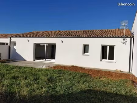 maison 3 chambres à ferrières