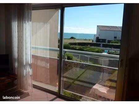 studio 1 pièce 27 m²