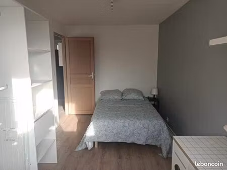 chambre 1 pièce 67 m²