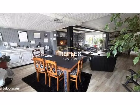 maison 8 pièces 229 m²