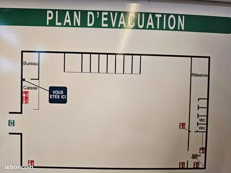 local commercial 496 m² cholet