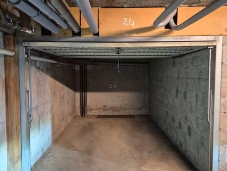 garage fermé angers