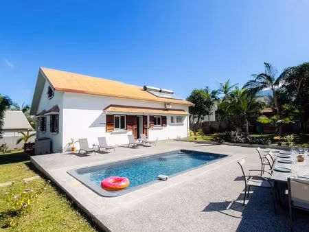 villa créole meublée 220 m² – location longue durée – la rivière st-louis