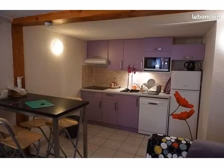 t2 meublé très bon état 36m2 - briançon hyper centre