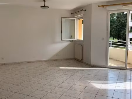 appartement 3 pièces 82 m²