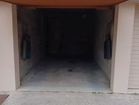 garage a louer