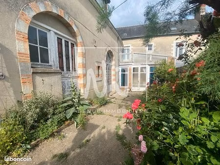 maison 5 pièces 150 m²