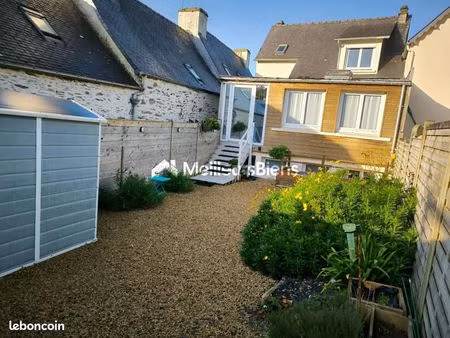 immeuble 10 pièces 177 m²