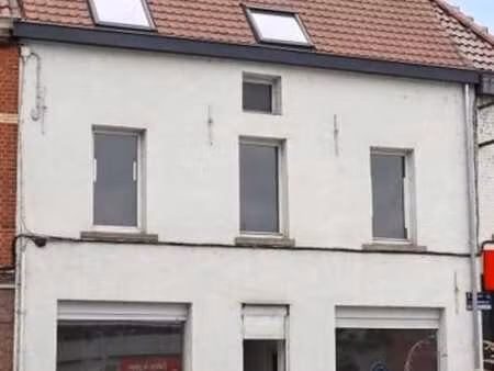 immeuble mixte avec surfaces commerciales et espace duplex!