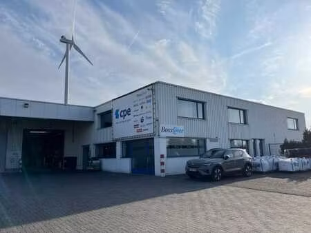 bâtiment commercial à louer à genk