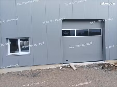 local d'activité 300 m²