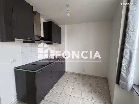 immeuble de rapport – 4 logements – saint-laurent-de-la-plaine (49290)