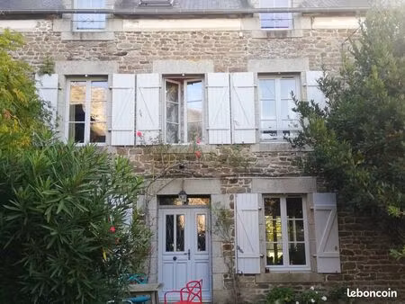 maison de capitaine en pierres – vue degagée sur la rance