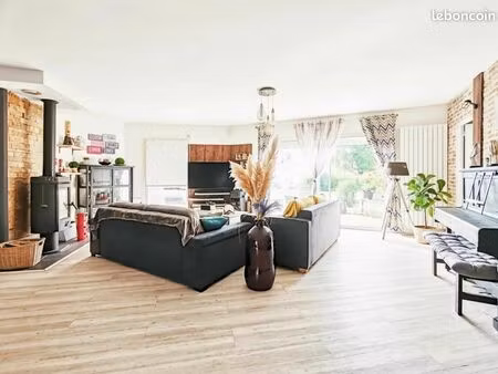 maison 5 pièces 137 m²