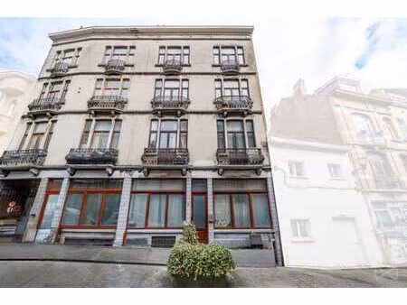 appartement 1 chambre - à rénover.