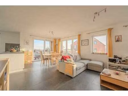 appartement 2ch avec terrasse + parking