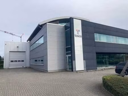 à louer immeuble de bureaux avec entrepôt aartselaar