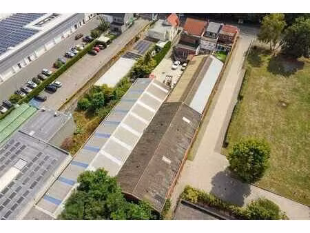 woning met doorrit en ruime opslag – multifunctioneel eigend