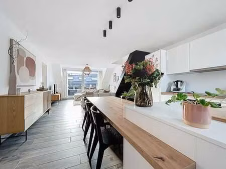 magnifique duplex de 92m² rénové avec 3chs et terrasse !