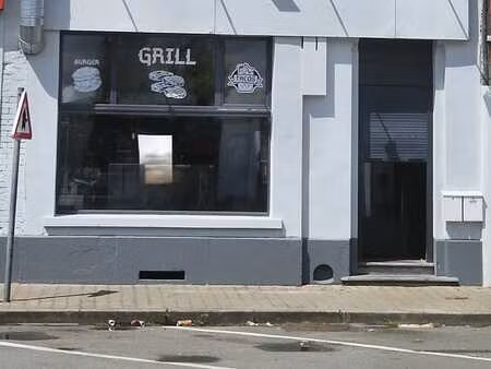 commerce snack et appartement