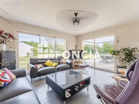 2 km saint-sylvain d'anjou maison 5 ch avec grande piece a vivre