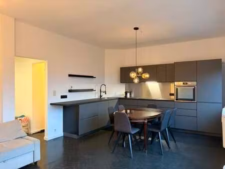 appart lumineux  2ch avec terrasse & jardin  proche de tout