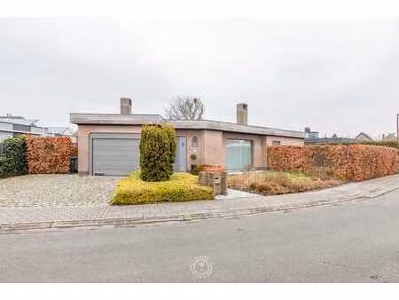 buitengewone bungalow in doodlopende straat