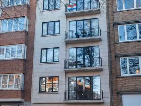 charmant appartement meublé dans un immeuble de standing