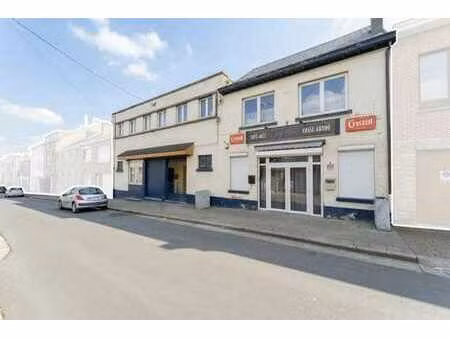 maison de commerce avec 2 logements à saint-georges!