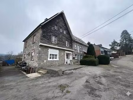 joli appartement triplex 3ch avec parking