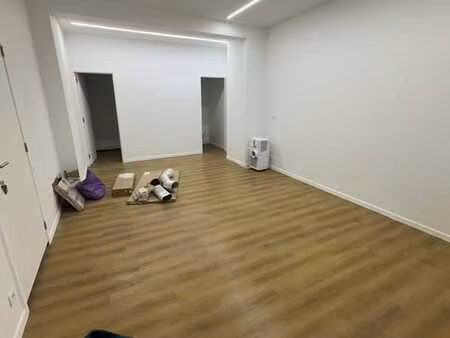 bureau récemment rénové à louer