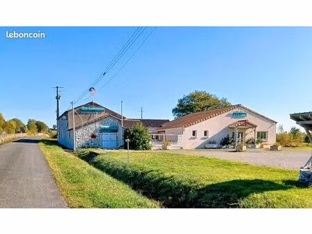 local commercial et parking