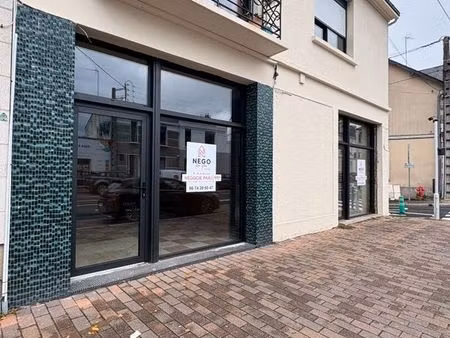 murs commerciaux 43 m² angers