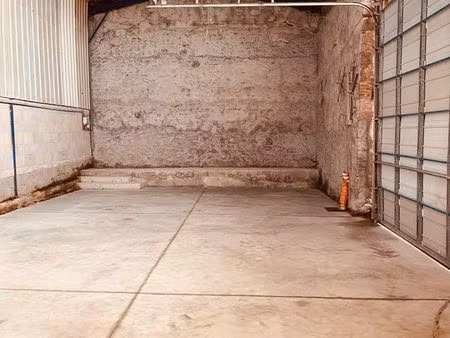 local de stockage 135 m2