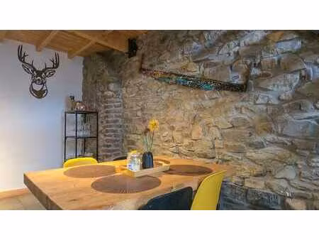 bâtiment de caractère au cœur de saint-hubert – actuellement