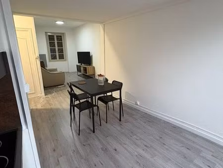 location appartement 76m2 - 680/mois hc