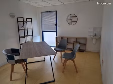 a louer bureau indépendant de 15 m² non meublé