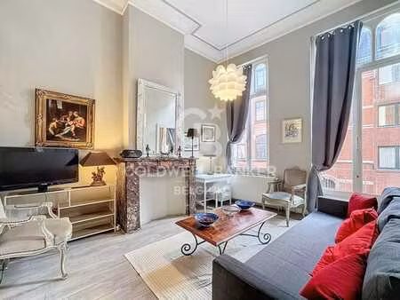 lumineux appt (67m²) 1 chbr + balcon / proche de flagey.