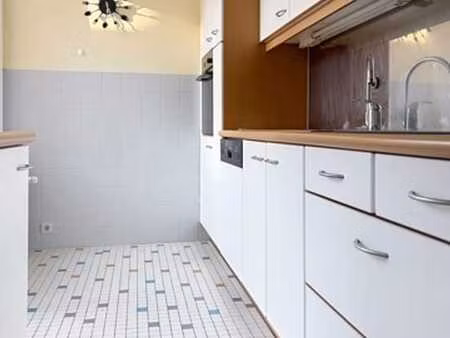 bel appartement 2 chambres idéalement situé