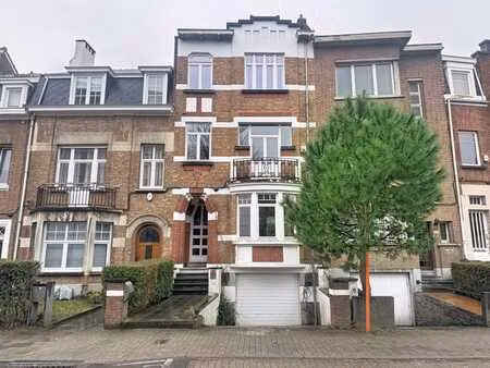 belle maison (226m²) style bourgeoise / quartier floride