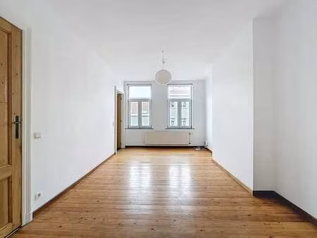 superbe appartement – quartier place van meenen