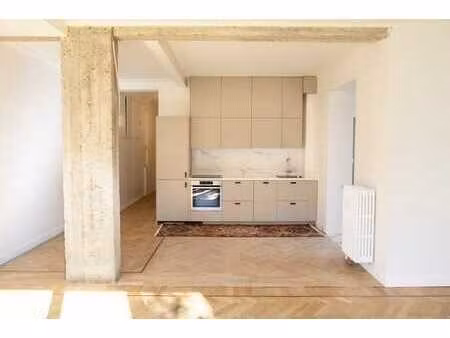 magnifique appartement rénové dans un écrin de verdure