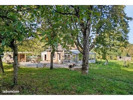 maison et terrain : petit coin de paradis 3ha forêt ruisseaux grande grange