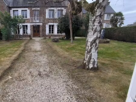 a vendre maison en pierre de 6 pièces à fort potentiel située dans le bourg d'hébécrevon t