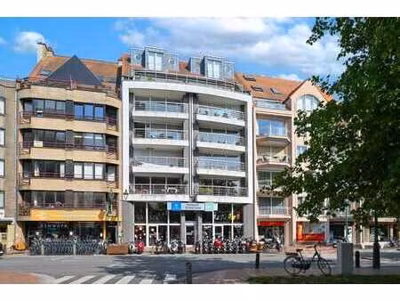 appartement avec parking dans le centre de knokke