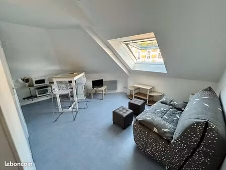 studio meublé quartier hôpital pasteur (libre dès que possible)