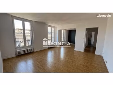 triangle d'or - t4 immeuble avec ascenseur