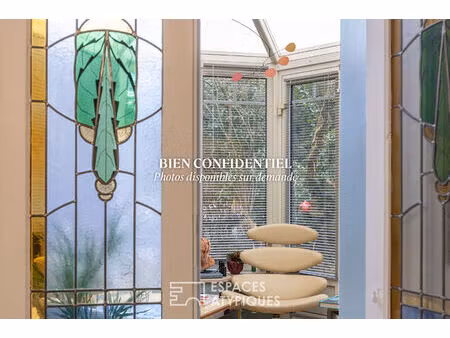 maison de maître des années 30 et son écrin de verdure